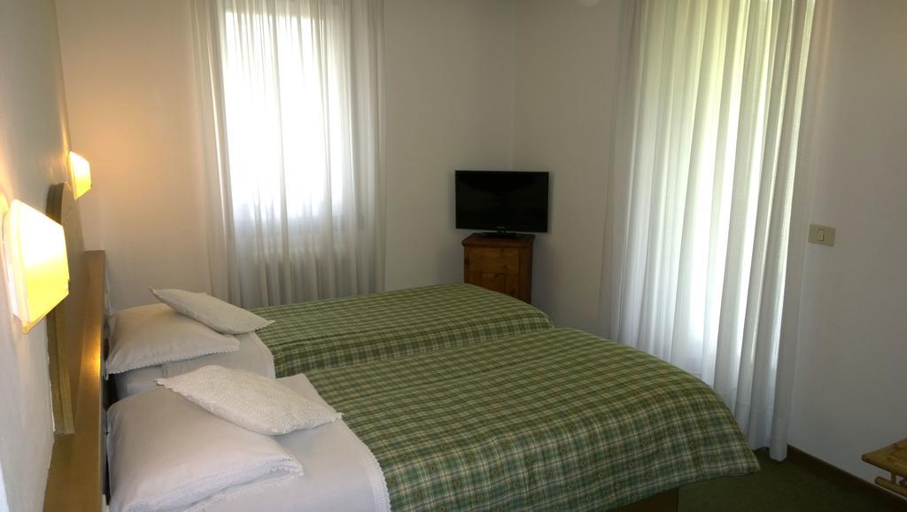 La Felce Bed & Breakfast Carisolo Habitación foto